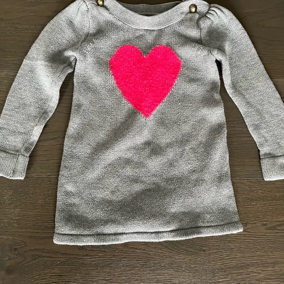 Gap gray heart girks sweater dress sz 4T EUC retail $59 - Picture 2 of 3
